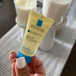 La Roche Posay Lipikar AP Gentle Foaming Cleansing Oil 15 ml .5 oz Travel Size